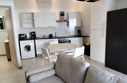 La Pompignane Apartment | Studio 32 m², quiet and air-conditioned, ideal for discovering Montpellier and its region.