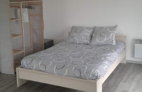 Jury Apartment | Studio 33 m2 avec terrasse a proximité de Metz