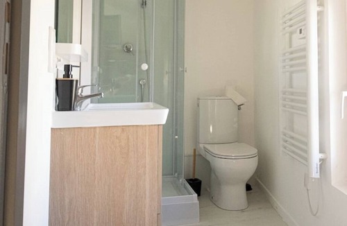 Gond-Pontouvre Apartment | Studio 4 - Bright Cocoon