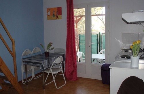 Saint-Cyprien Apartment | Studio 4 pers ground floor, large garden terrace close to the sea and shops