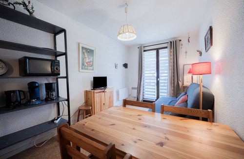 Ax-les-Thermes Apartment | Studio '4 Personnes Ax3domaines 20' (4 people)