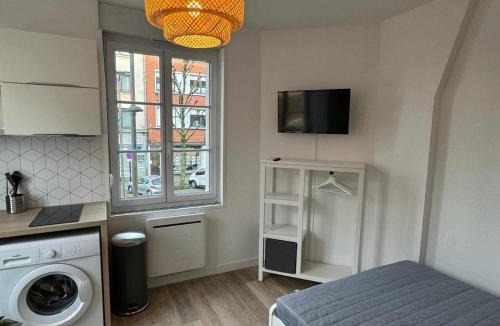 Valenciennes Apartment | Studio 4, Place de la Gare