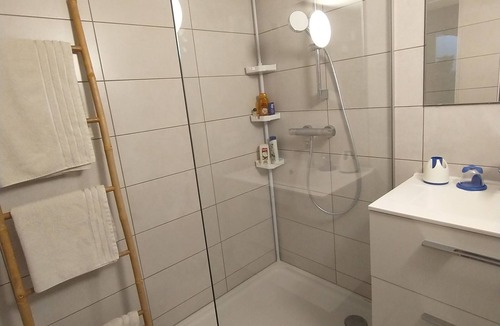 Mittelhausbergen Apartment | Studio 40 m2 Avec Sauna near Strasbourg