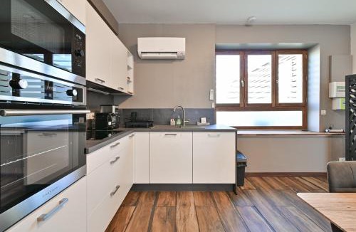 Seynod Apartment | Studio 42m² Design
