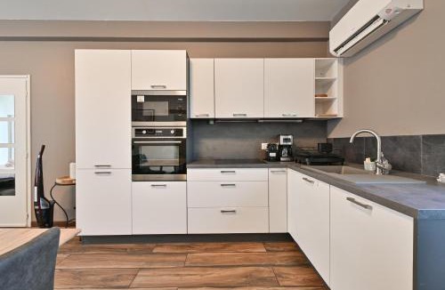 Seynod Apartment | Studio 42m² Design