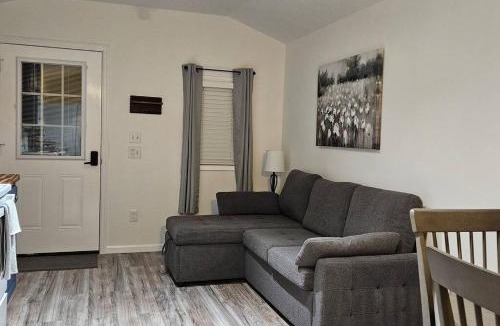 Phenix City Ski Chalet | Studio 431-Vet owned 14 miles to Ft Moore