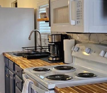 Phenix City Ski Chalet | Studio 431-Vet owned 14 miles to Ft Moore