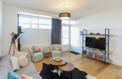 Napier Cottage | Studio 488 - Napier Holiday Apartment