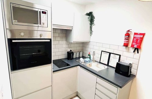 Worcester Apartment | Studio 5@Bransford Rd