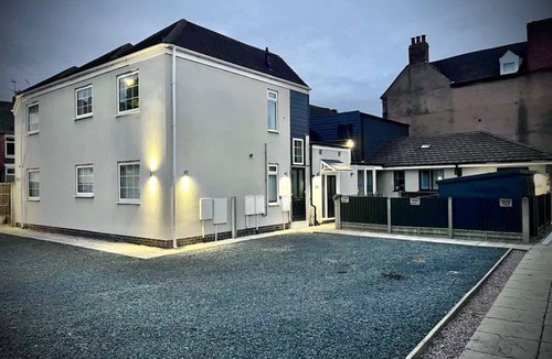 Worcester Apartment | Studio 5@Bransford Rd