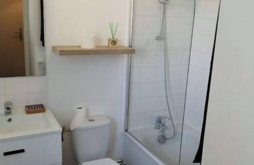 Yvetot Apartment | Studio 5 min from center and station