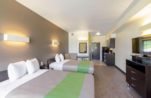 Montopolis Hotel | Studio 6 Austin Airport