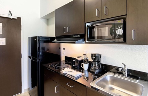 Montopolis Hotel | Studio 6 Austin, TX - Airport