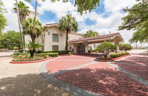 Baytown Hotel | Studio 6 Baytown, Tx - Garth Road