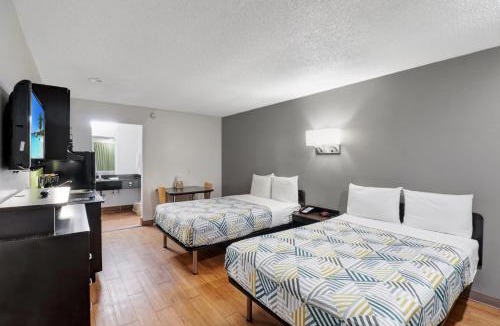 Bryan Hotel | Studio 6-Bryan, TX - University Area