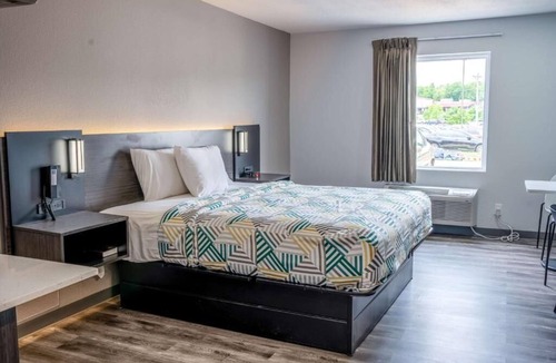 Claremore Hotel | Studio 6 Claremore, OK