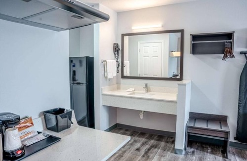 Claremore Hotel | Studio 6 Claremore, OK