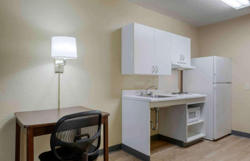 Malvern Hotel | Studio 6 Corporate Extended Stay Philadelphia Malvern Swedesford Rd PA