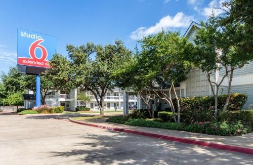 Dallas Hotel | Studio 6-Dallas, TX - Northwest