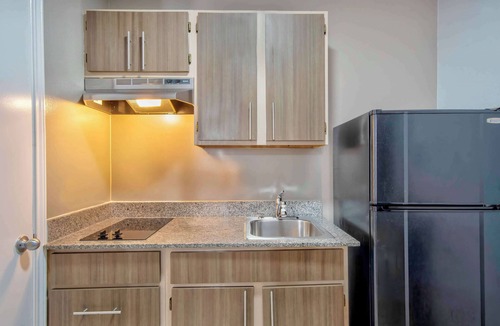 St. Johns Hotel | Studio 6 Extended Stay - Austin, TX - Midtown