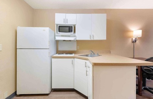 Eagan Hotel | Studio 6 Extended Stay Minneapolis Airport Eagan MN