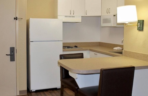 Eagan Hotel | Studio 6 Extended Stay Minneapolis Airport Eagan North MN