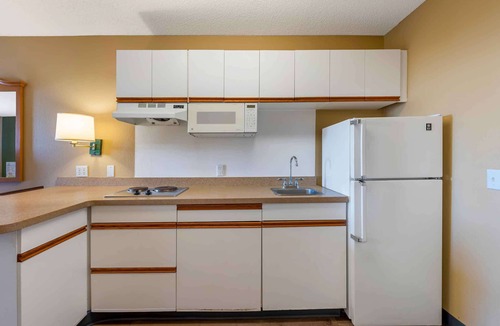Eagan Hotel | Studio 6 Extended Stay Minneapolis Airport Eagan North MN