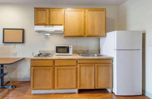 Norman Hotel | Studio 6 Extended Stay Oklahoma City Norman OK