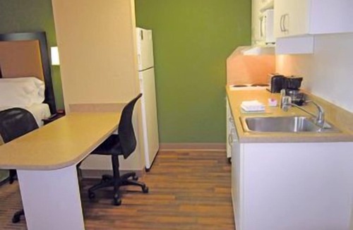 North Greece Hotel | Studio 6 Extended Stay Rochester Greece NY