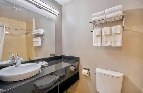 Medical Center District Hotel | Studio 6 Extended Stay - San Antonio, TX - Medical Center