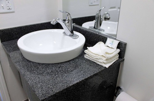 Savannah Hotel | Studio 6 Extended Stay - Savannah, GA