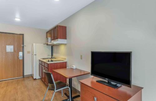 Little Rock Hotel | Studio 6 Extended Stay Little Rock Southwest AR