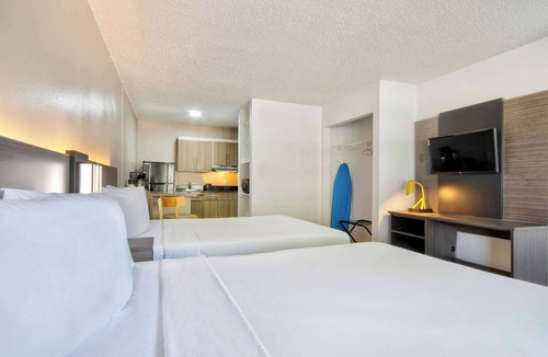 Wetmore Hotel | Studio 6 Extended Stay - San Antonio, TX - Six Flags