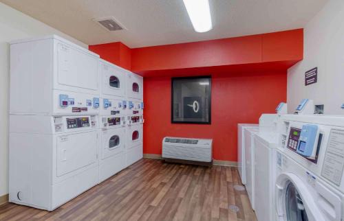Germantown Hotel | Studio 6 Extended Stay Washington - DC Germantown MD