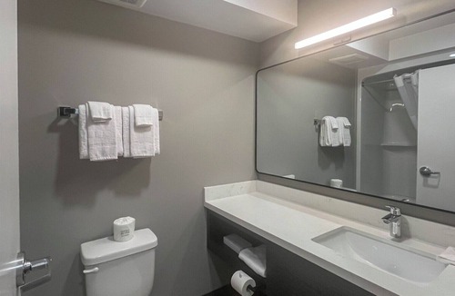 Rainy River District Hotel | Studio 6 – Fort Frances, On