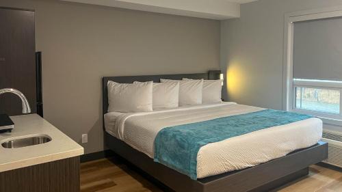 Fort Frances Hotel | Studio 6 Fort Frances ON