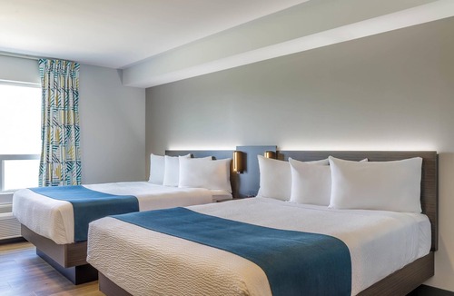 Hornepayne Hotel | Studio 6 Hornepayne, ON