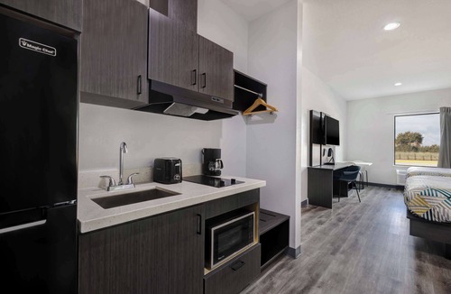 Barker Hotel | Studio 6 Katy, TX – Energy Corridor