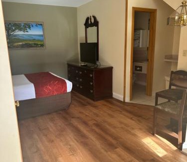 Lake George Hotel | Studio 6 Lake George NY Adirondacks