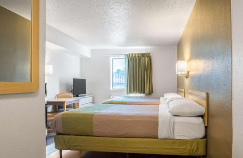 Miamisburg Hotel | Studio 6-Miamisburg, OH - Dayton