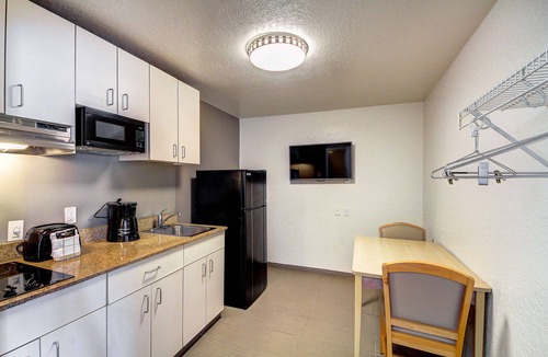 Midwest City Hotel | Studio 6 Midwest City, OK - Oklahoma City