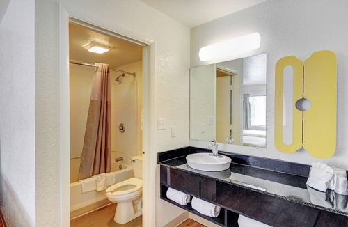 Midwest City Hotel | Studio 6 Midwest City, OK - Oklahoma City