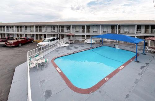 North San Antonio - SAT Hotel | Studio 6-San Antonio, TX - Fort Sam Houston Area