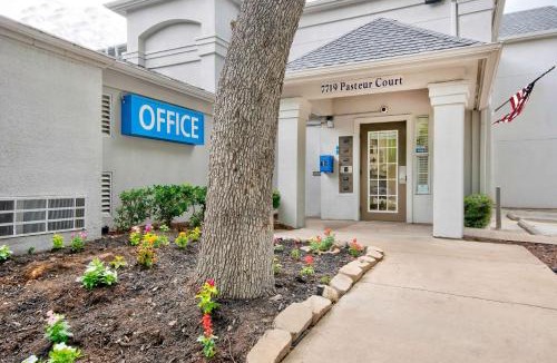 Medical Center District Hotel | Studio 6-San Antonio, TX - Medical Center