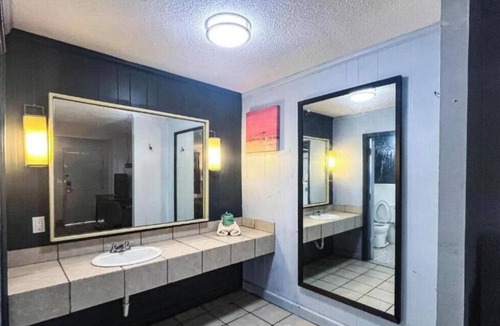 Albany Hotel | Studio 6 Suites – Albany, GA