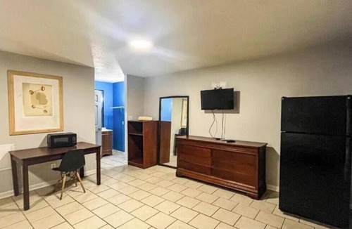 Albany Hotel | Studio 6 Suites – Albany, GA