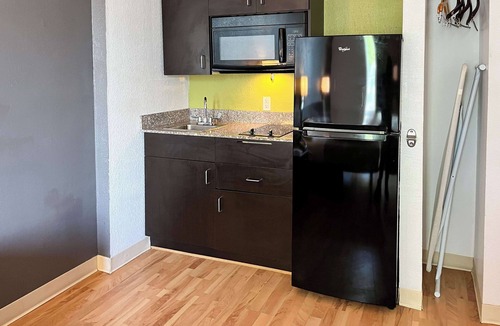 Clarion Hotel | Studio 6 Suites Clarion, PA