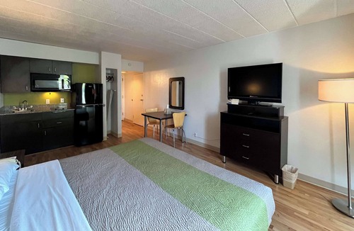 Clarion Hotel | Studio 6 Suites Clarion, PA
