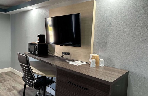 Ellendale Hotel | Studio 6 Suites Memphis, TN – East Memphis