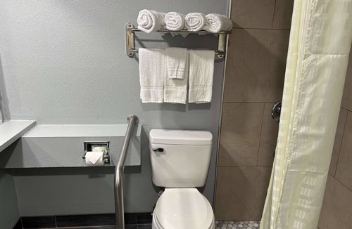 Ellendale Hotel | Studio 6 Suites Memphis, TN – East Memphis